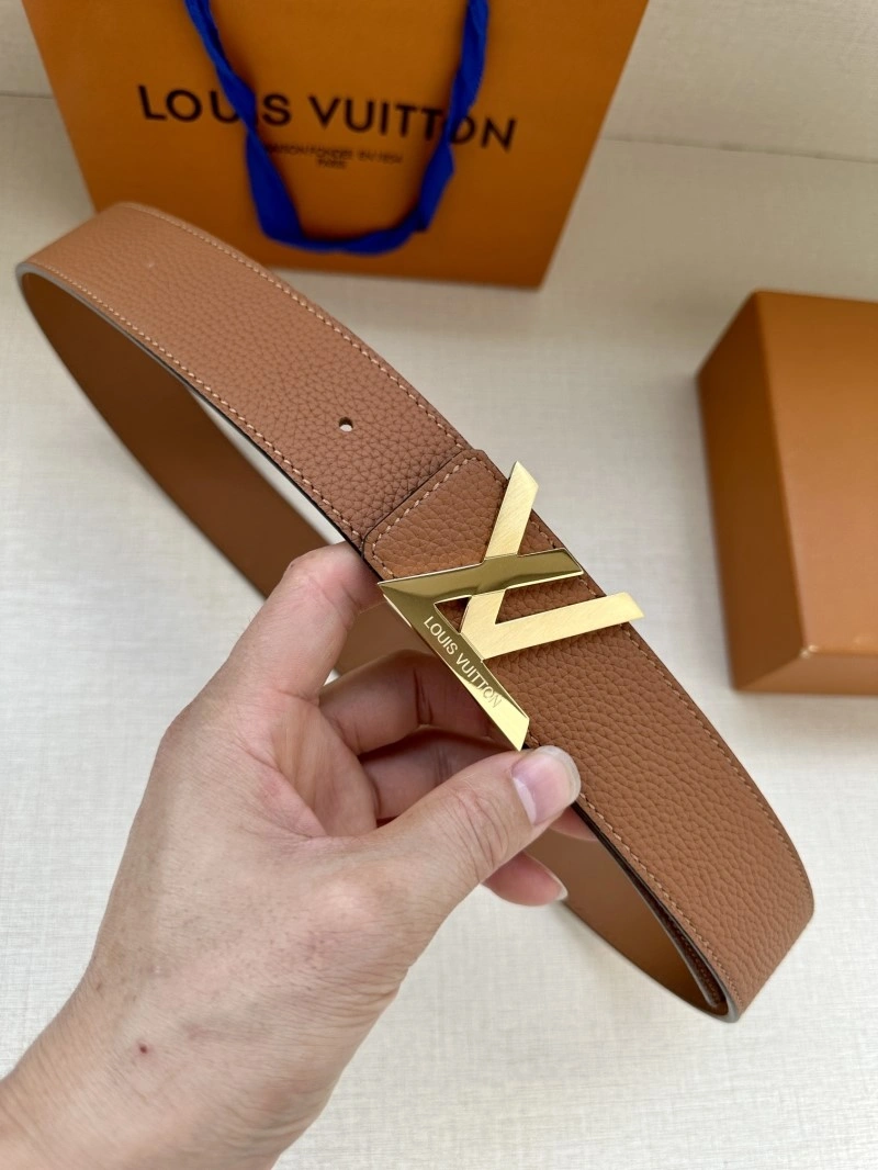 Louis Vuitton Belts Trendy 301689