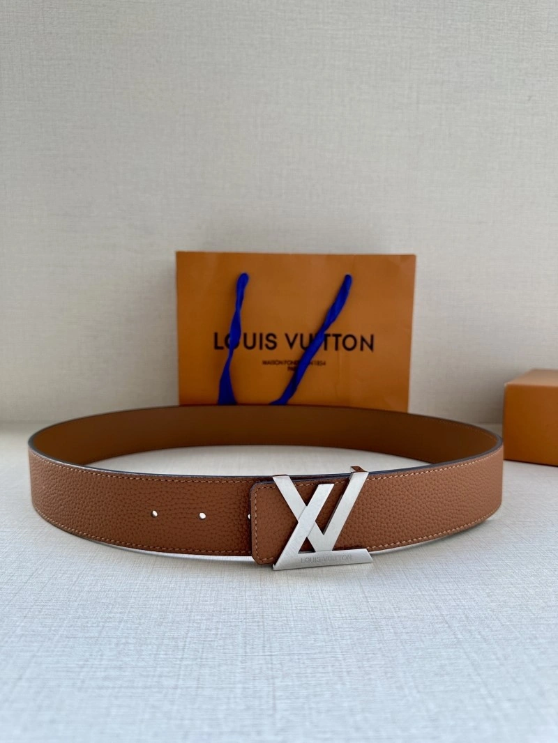 Louis Vuitton Belts Trendy 301689