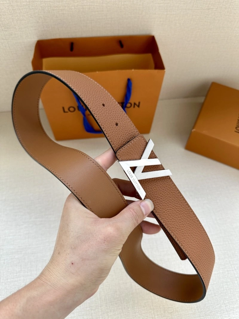 Louis Vuitton Belts Trendy 301689