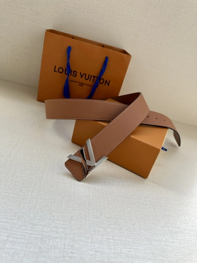 Louis Vuitton Belts Trendy 301689