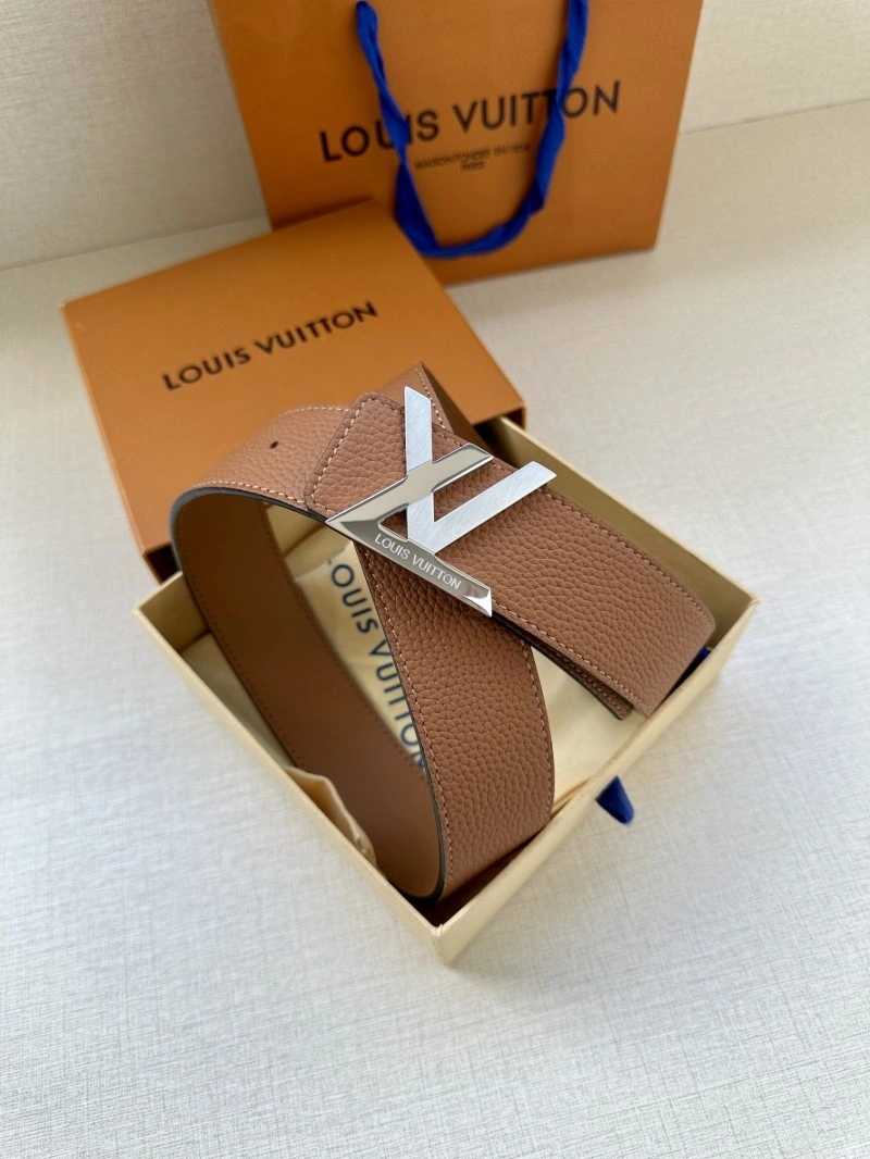Louis Vuitton Belts Trendy 301689