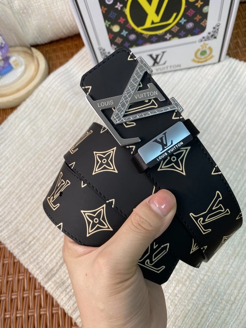 Louis Vuitton Belts Durable 301671