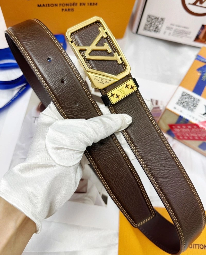Snug Louis Vuitton Belts 301595
