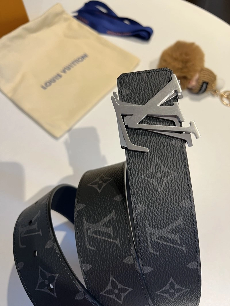 Soft Louis Vuitton Belts 301552