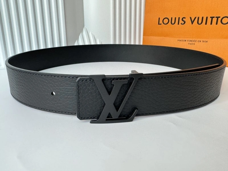 UrbanChic Louis Vuitton Belts 301544