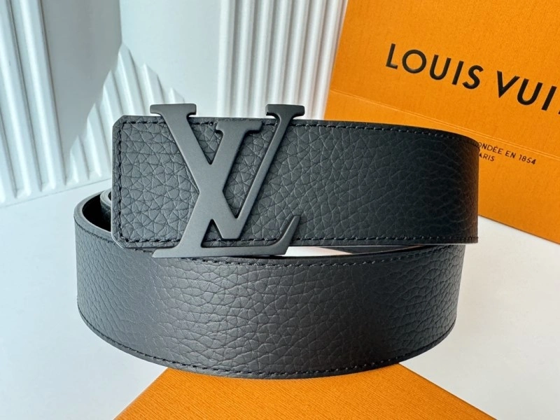 UrbanChic Louis Vuitton Belts 301544