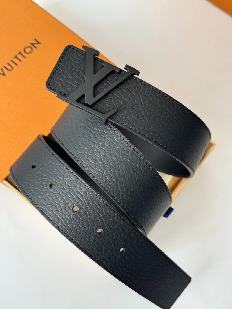 UrbanChic Louis Vuitton Belts 301544