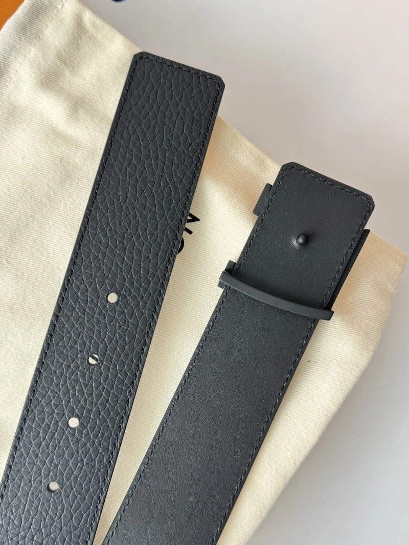 UrbanChic Louis Vuitton Belts 301544