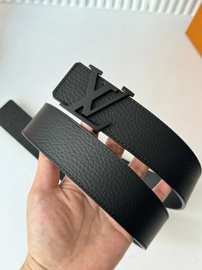 UrbanChic Louis Vuitton Belts 301544