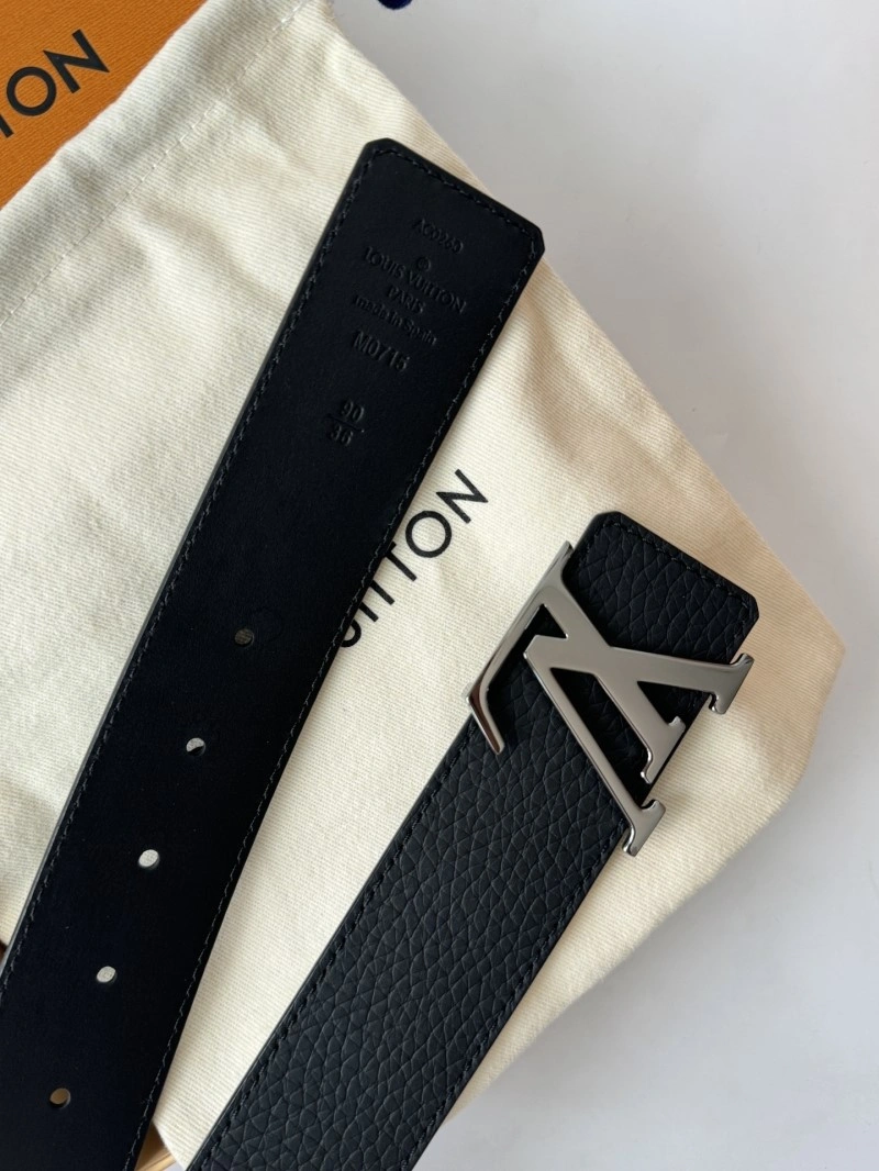 Minimalist Louis Vuitton Belts 301543
