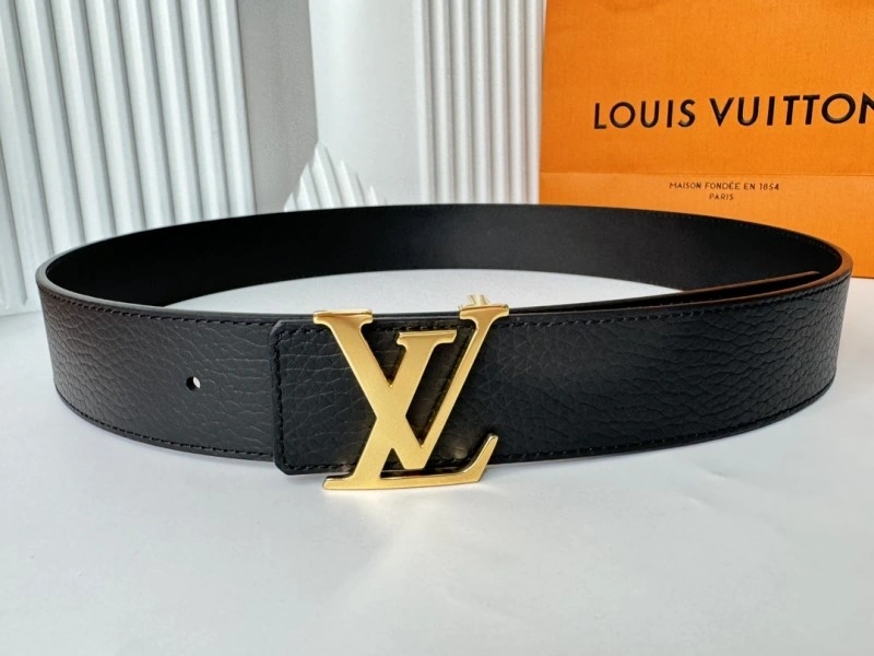 Packable Louis Vuitton Belts 301554