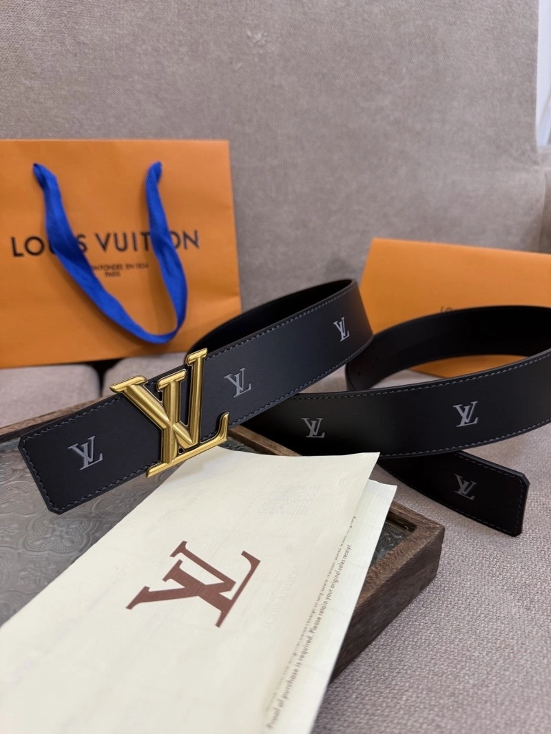 Minimalist Louis Vuitton Belts 301526