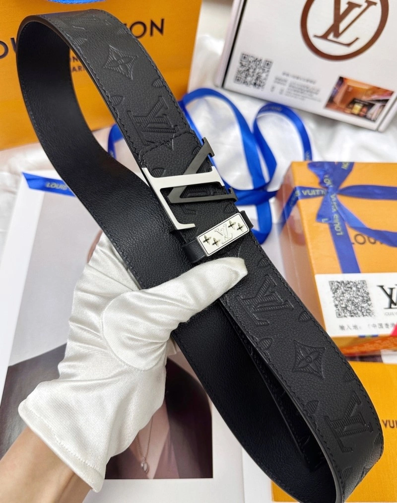 Unique Louis Vuitton Belts 301480
