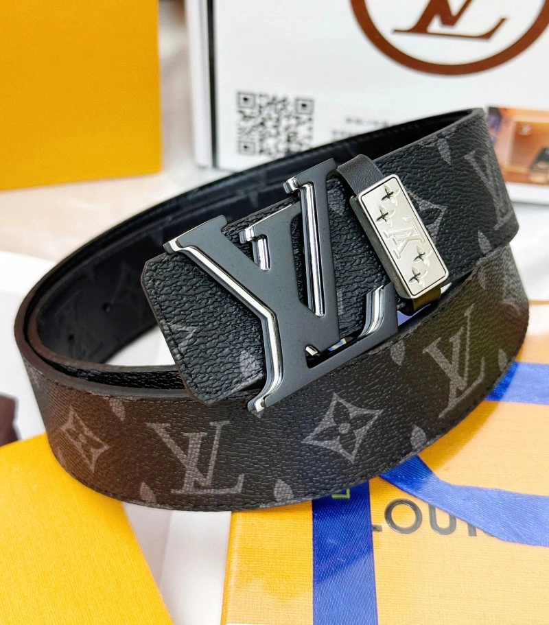 Louis Vuitton Belts Attractive 301447