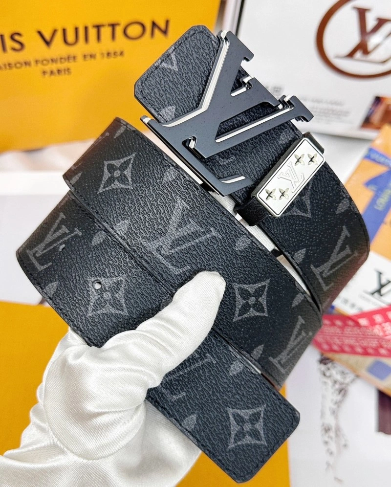 Louis Vuitton Belts Attractive 301447