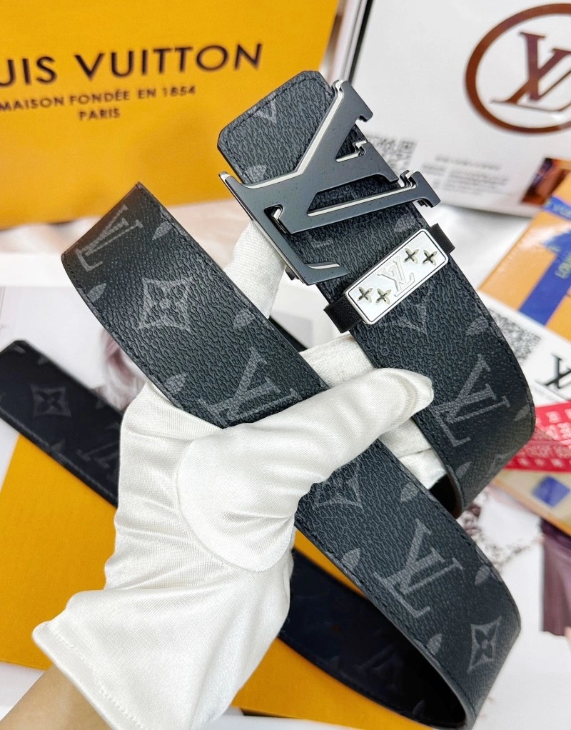Louis Vuitton Belts Attractive 301447