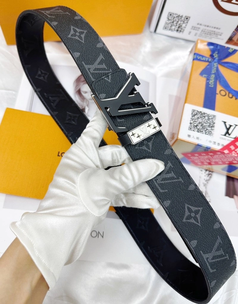 Louis Vuitton Belts Attractive 301447