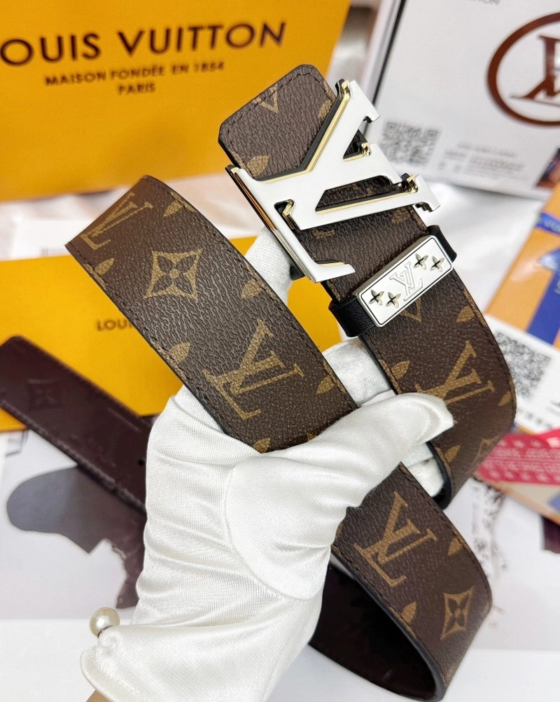 Louis Vuitton Belts Practical 301450