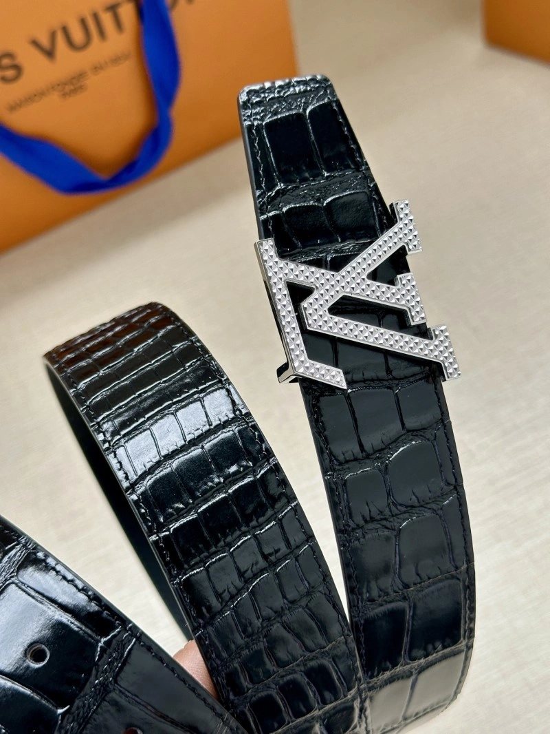 Louis Vuitton Belts Trendsetting 301451