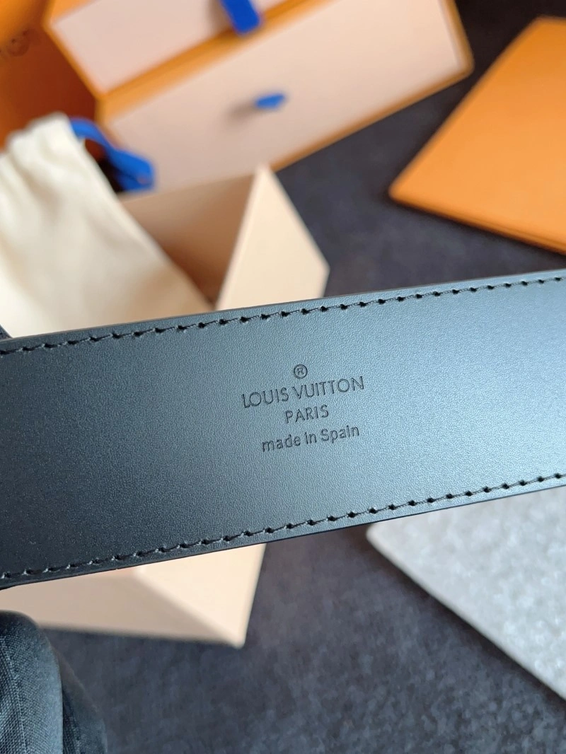 Louis Vuitton Belts Attractive 301425