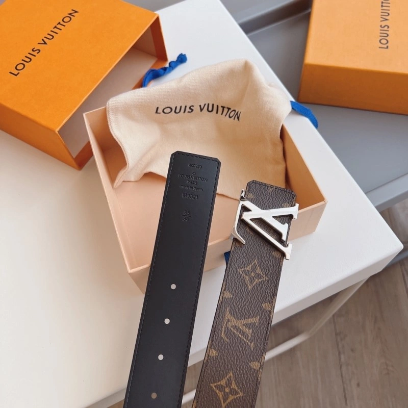 Louis Vuitton Belts Popular 301396
