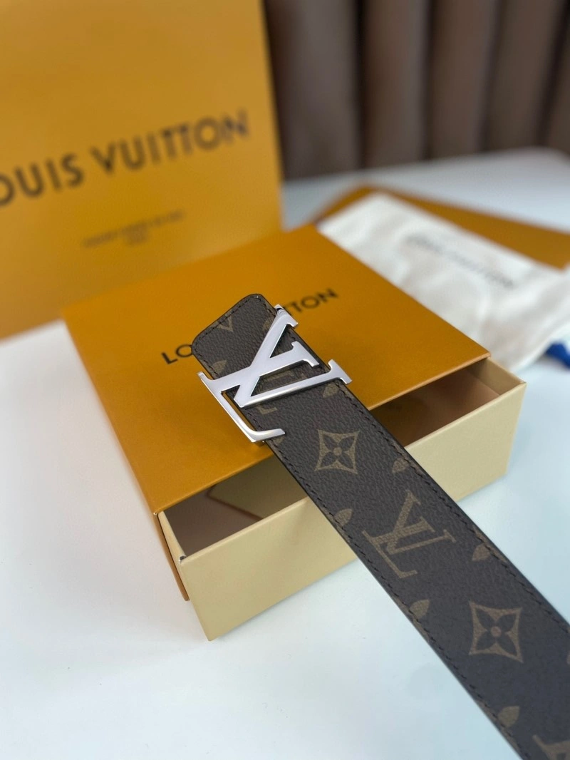 Louis Vuitton Belts Attractive 301394
