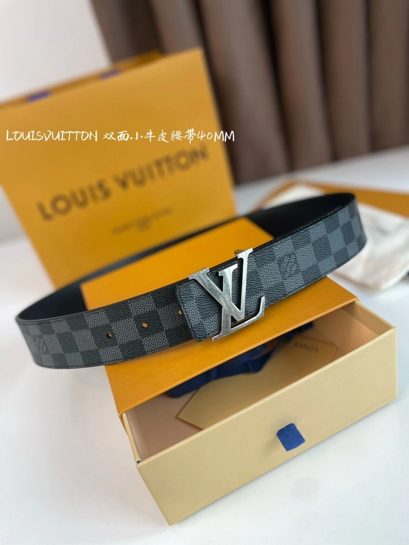 Bright Louis Vuitton Belts 301393