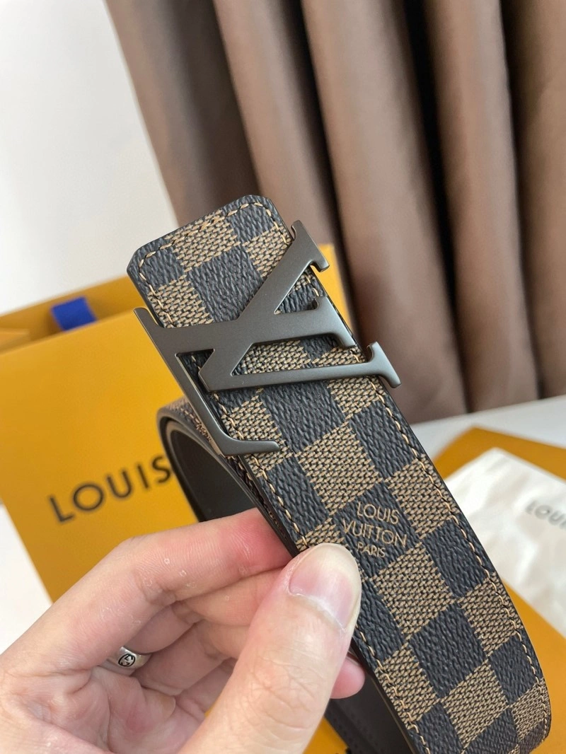 Chic Louis Vuitton Belts 301392