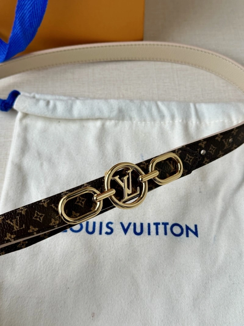 Effortless Louis Vuitton Belts 301411
