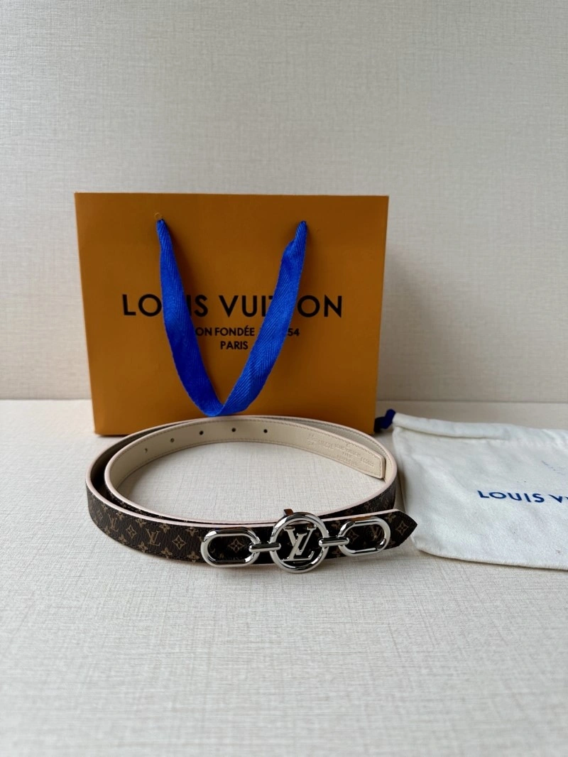 Effortless Louis Vuitton Belts 301411