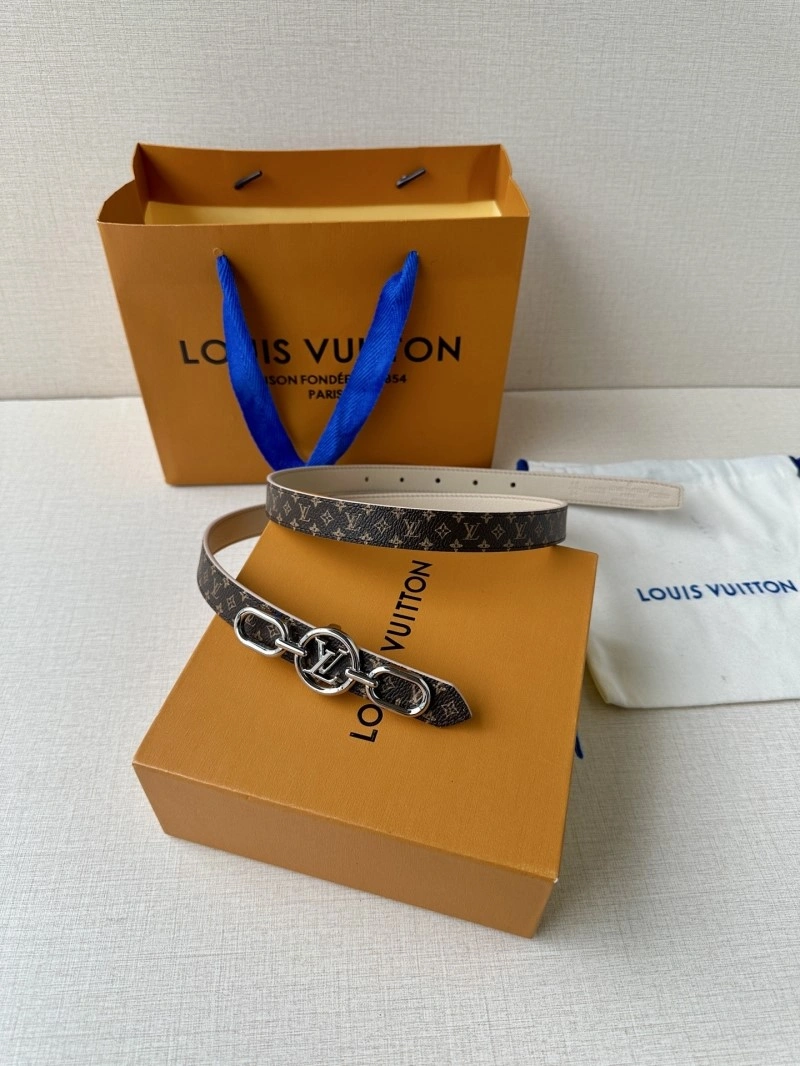 Effortless Louis Vuitton Belts 301411
