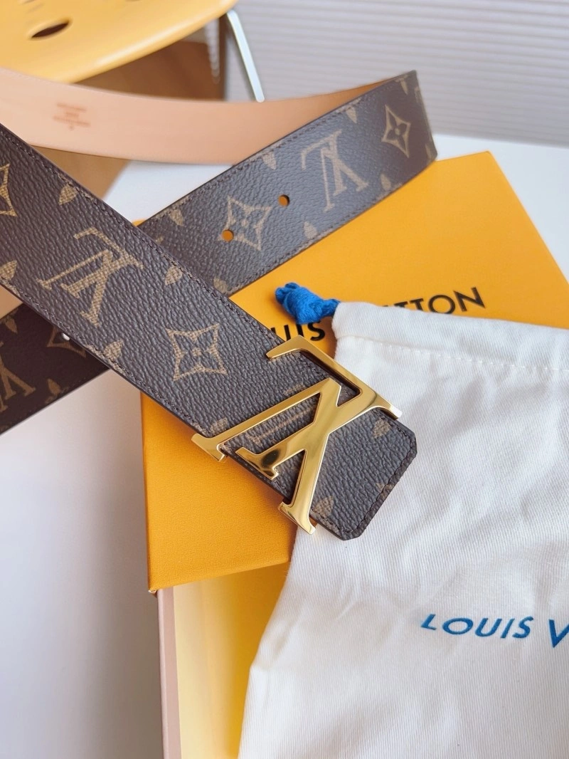 Louis Vuitton Belts Popular 301408