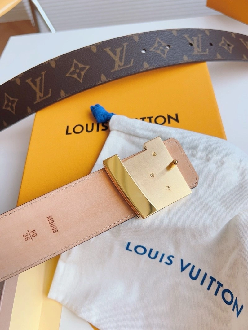 Louis Vuitton Belts Popular 301408