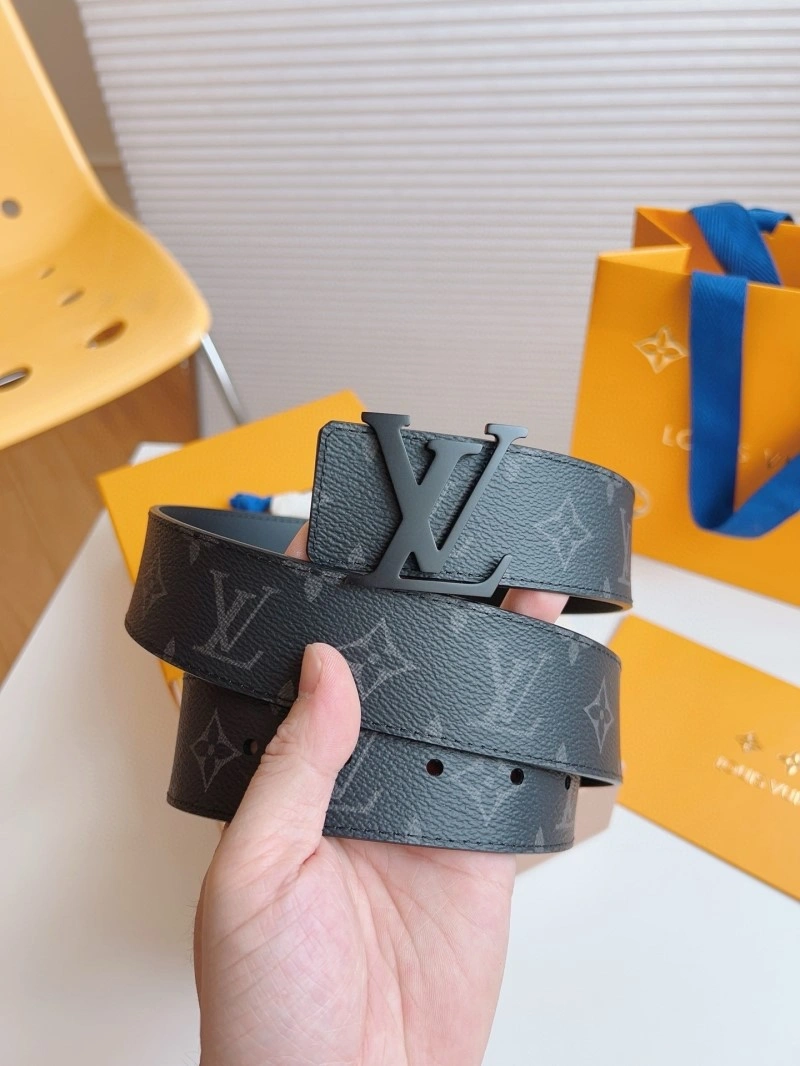 Louis Vuitton Belts UrbanChic 301385