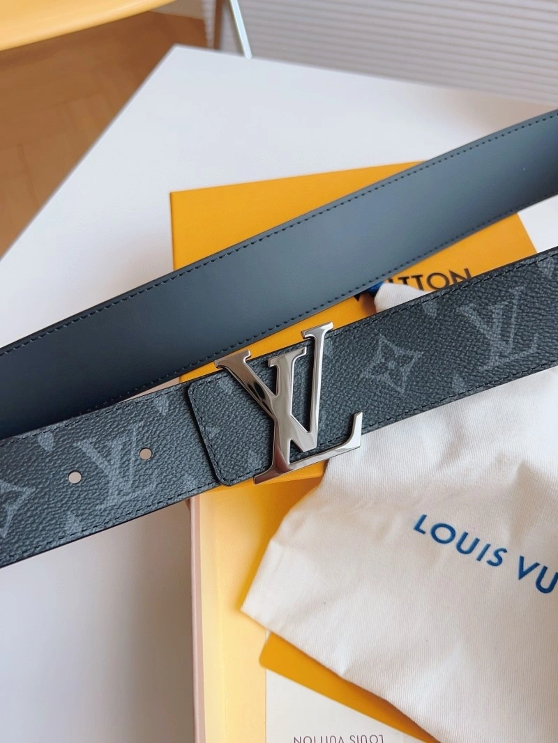 Stylish Louis Vuitton Belts 301384