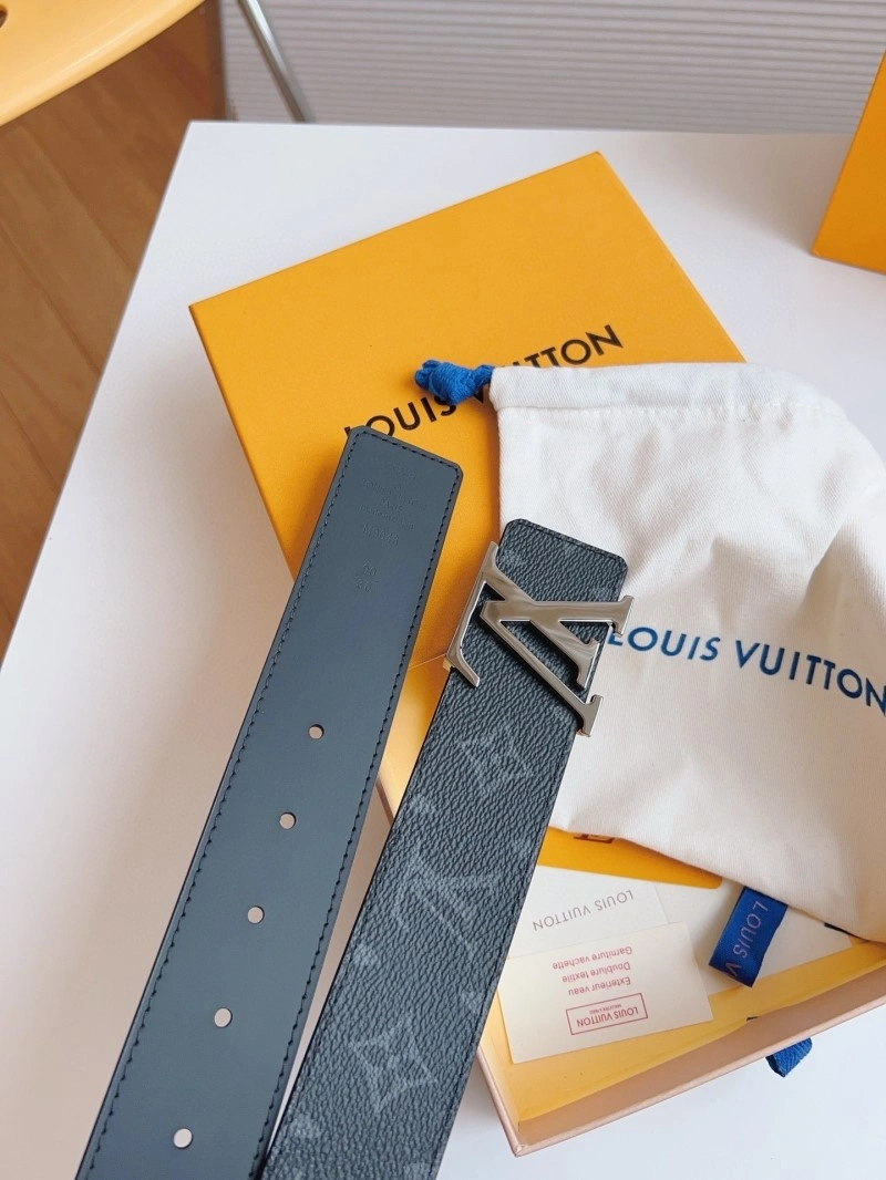 Stylish Louis Vuitton Belts 301384