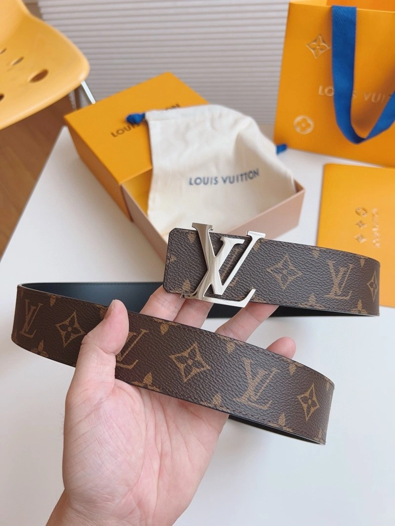 Vibrant Louis Vuitton Belts 301350