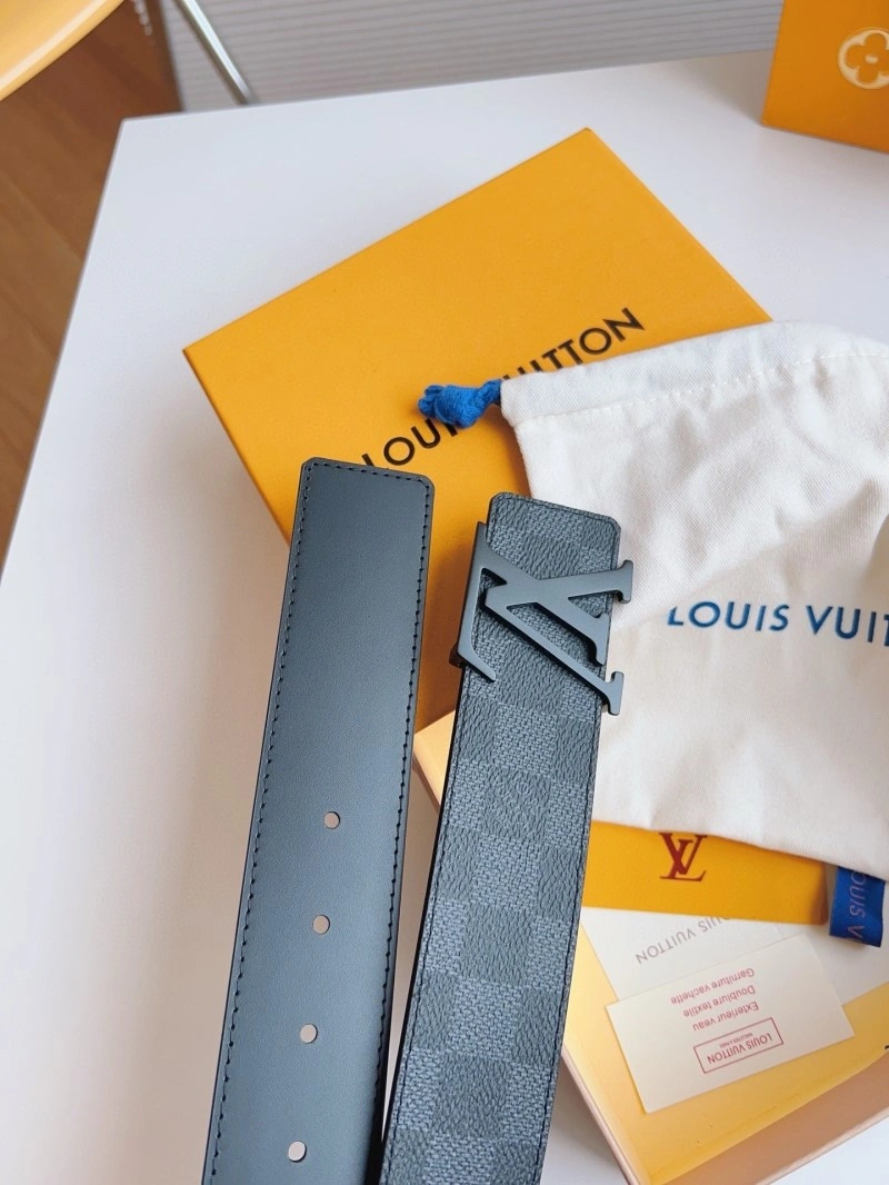 Colorful Louis Vuitton Belts 301368