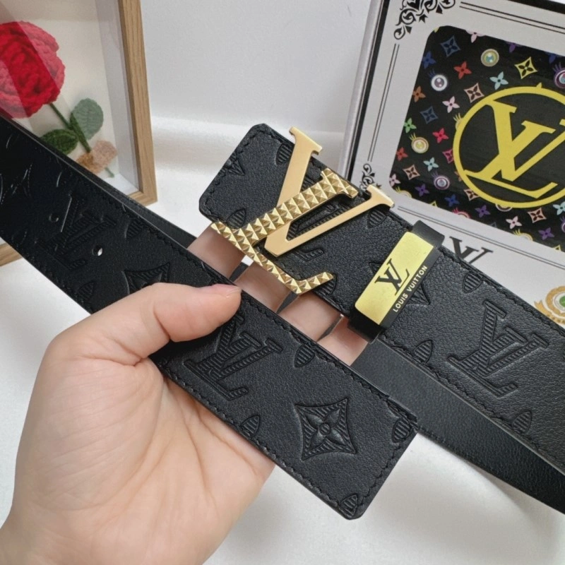 Unique Louis Vuitton Belts 301355
