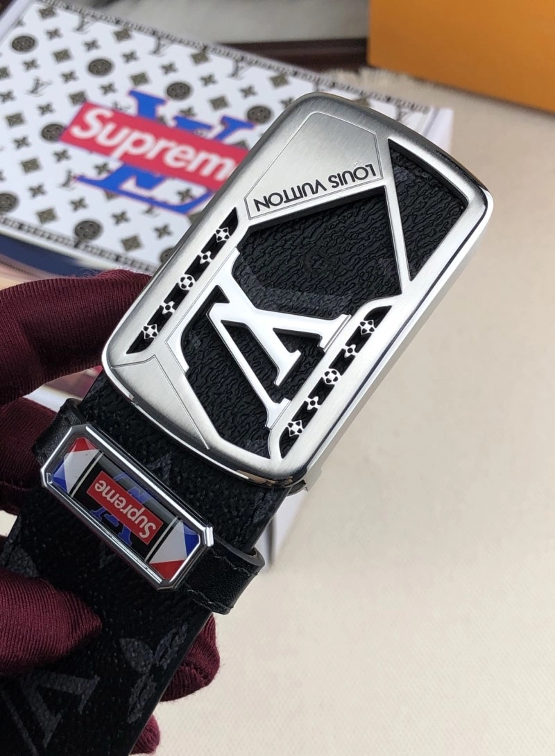 EyeCatching Louis Vuitton Belts 301370