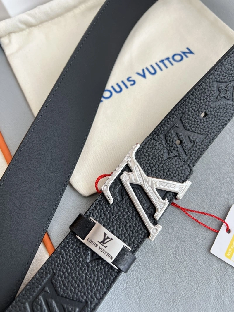Cozy Louis Vuitton Belts 301286