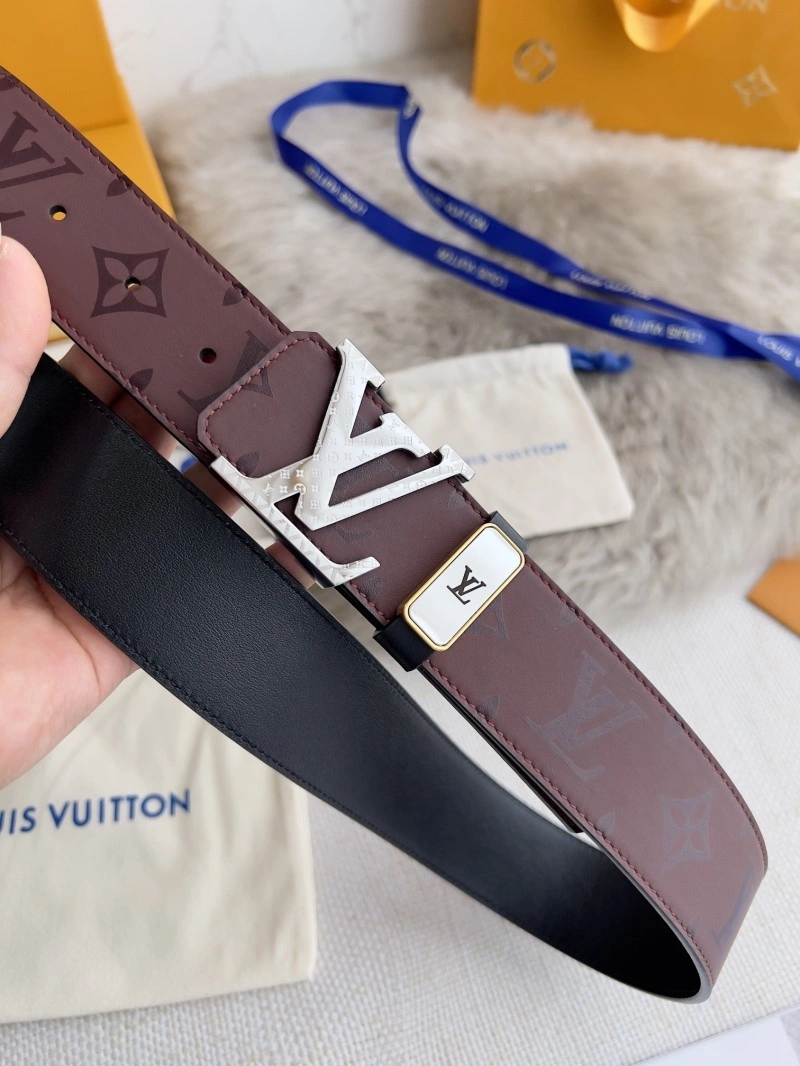 Louis Vuitton Belts Bright 301259