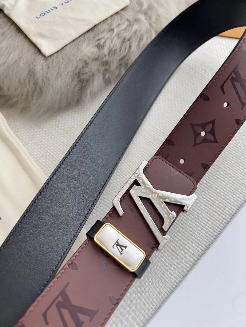 Louis Vuitton Belts Bright 301259