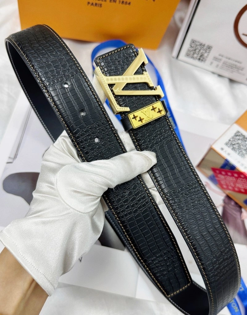 Louis Vuitton Belts UrbanChic 301236