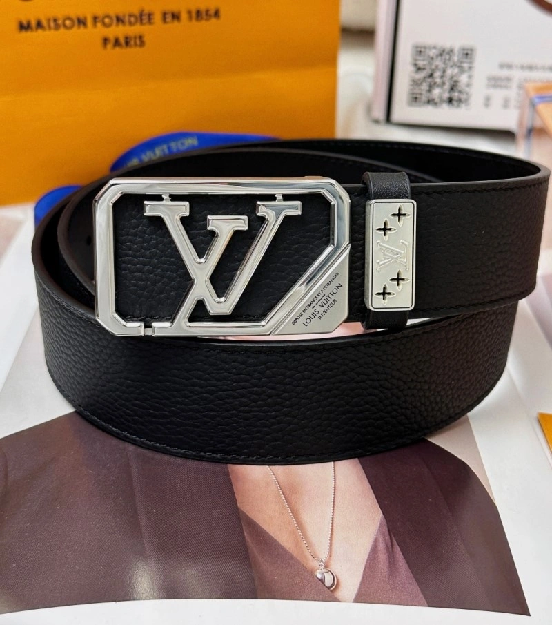 Attractive Louis Vuitton Belts 301218