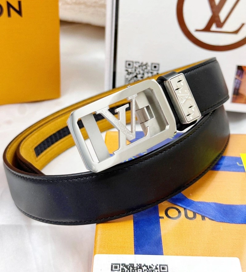Louis Vuitton Belts ZipUp 301207