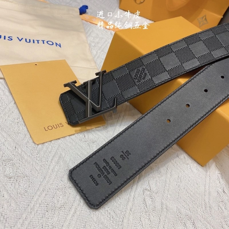 Functional Louis Vuitton Belts 301204