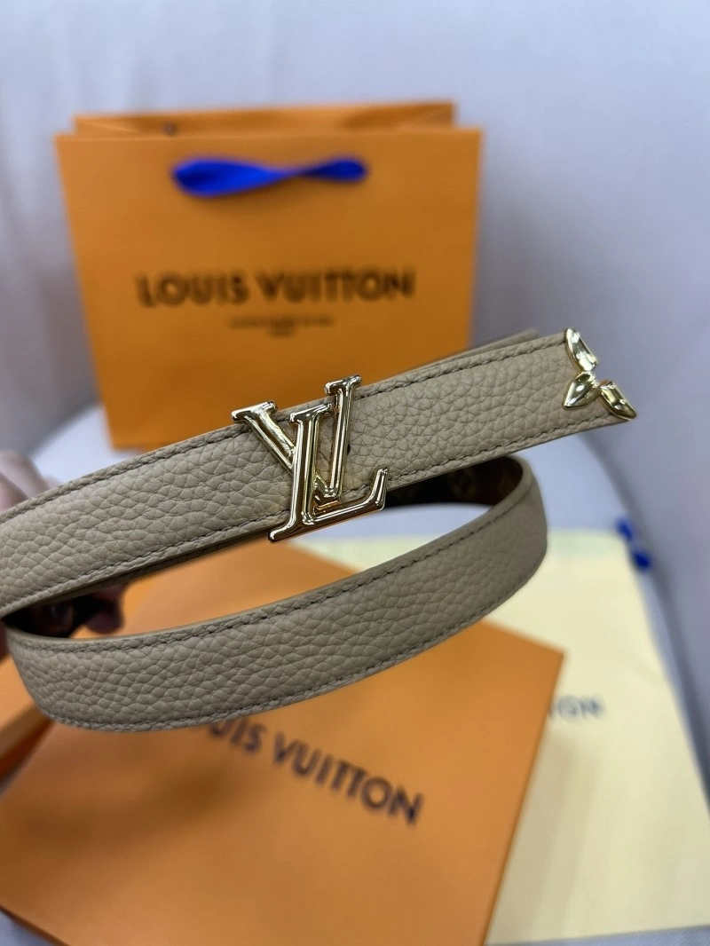 Versatile Louis Vuitton Belts 301151