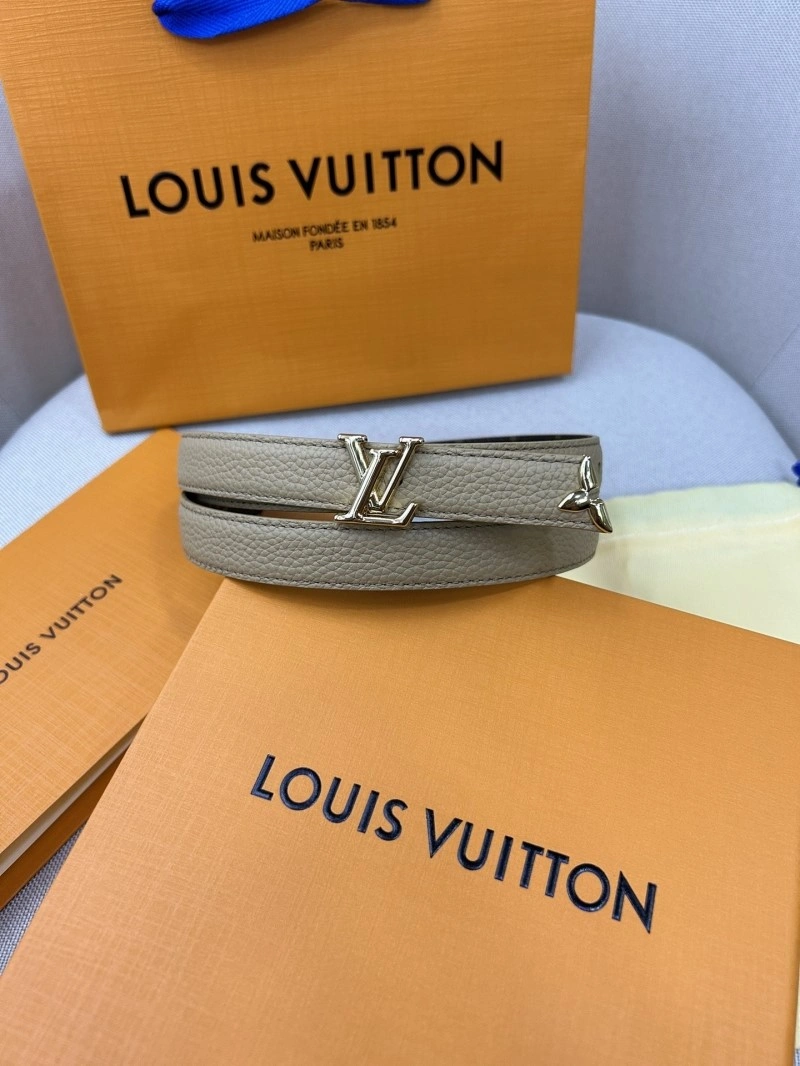 Versatile Louis Vuitton Belts 301151