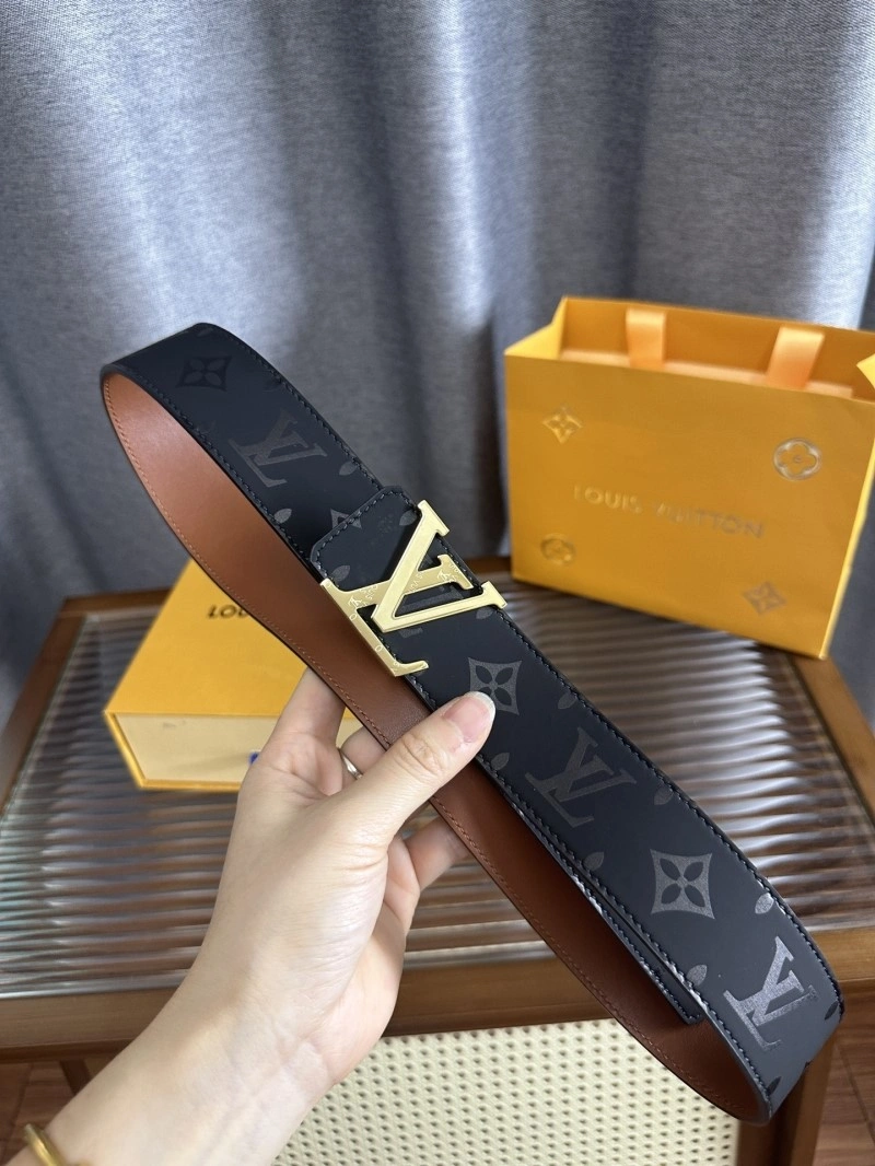 Bright Louis Vuitton Belts 301121